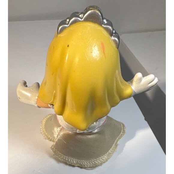 Little People Princess Elizabeth FigureBlonde Hair Tiara Collectible Toy 3 Inche - Picture 4 of 6